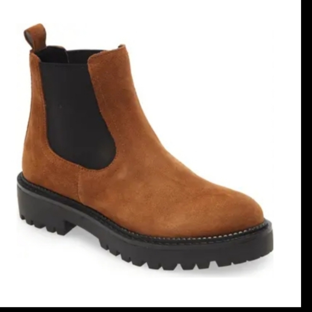 New Caslon Miller Water Resistant Lug Chelsea Women Brown Suede  Boots size 8